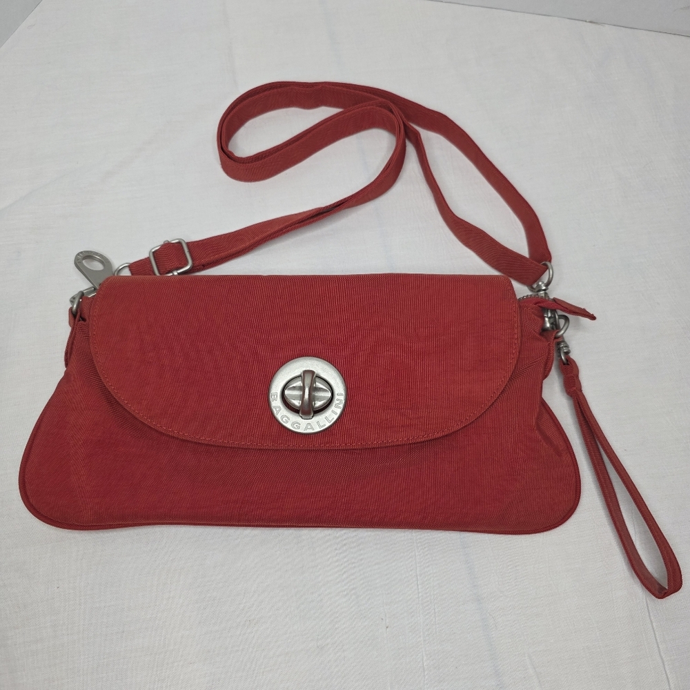 Baggallini Monaco Convertible Crossbody Clutch/Shoulder Bag
